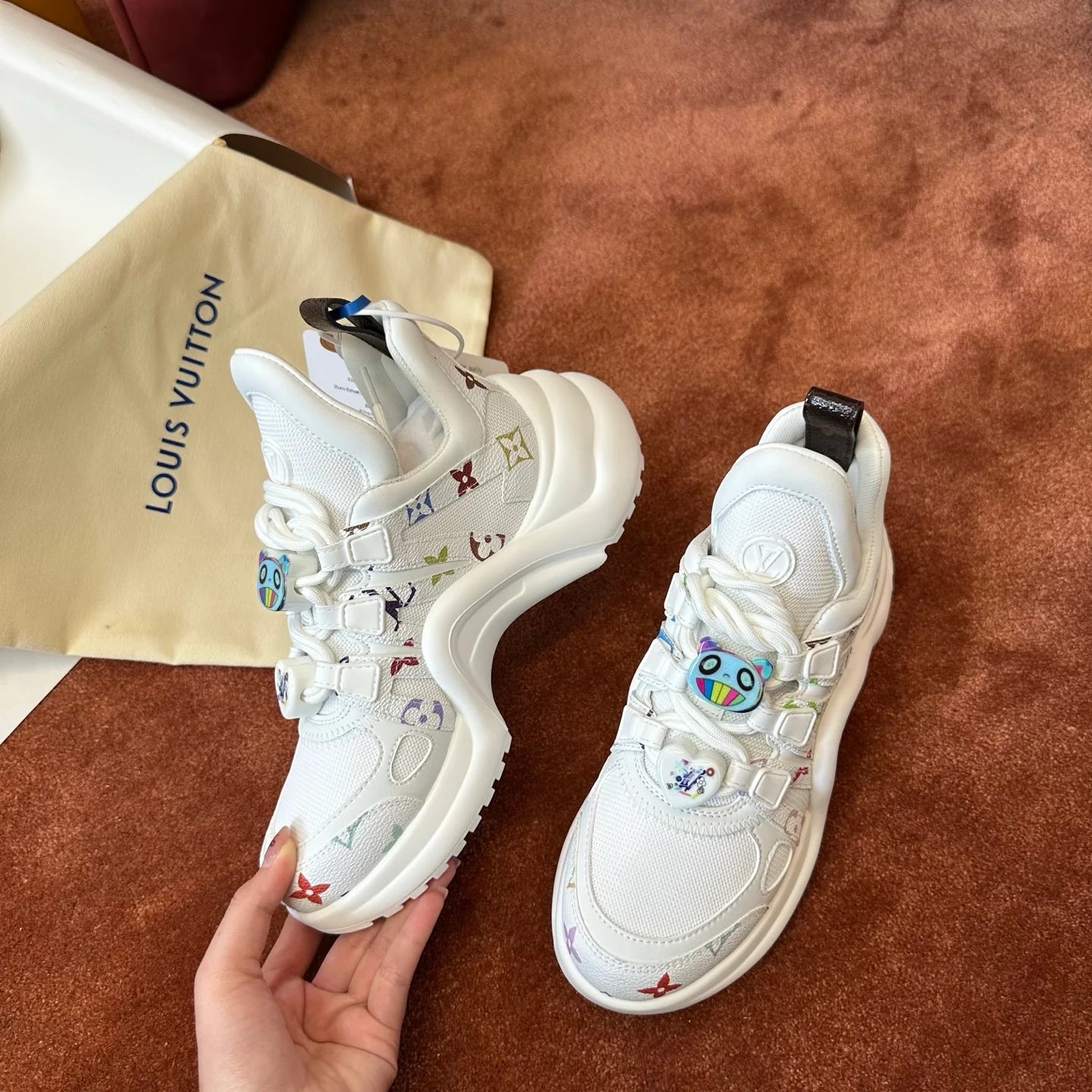 LV SNEAKER