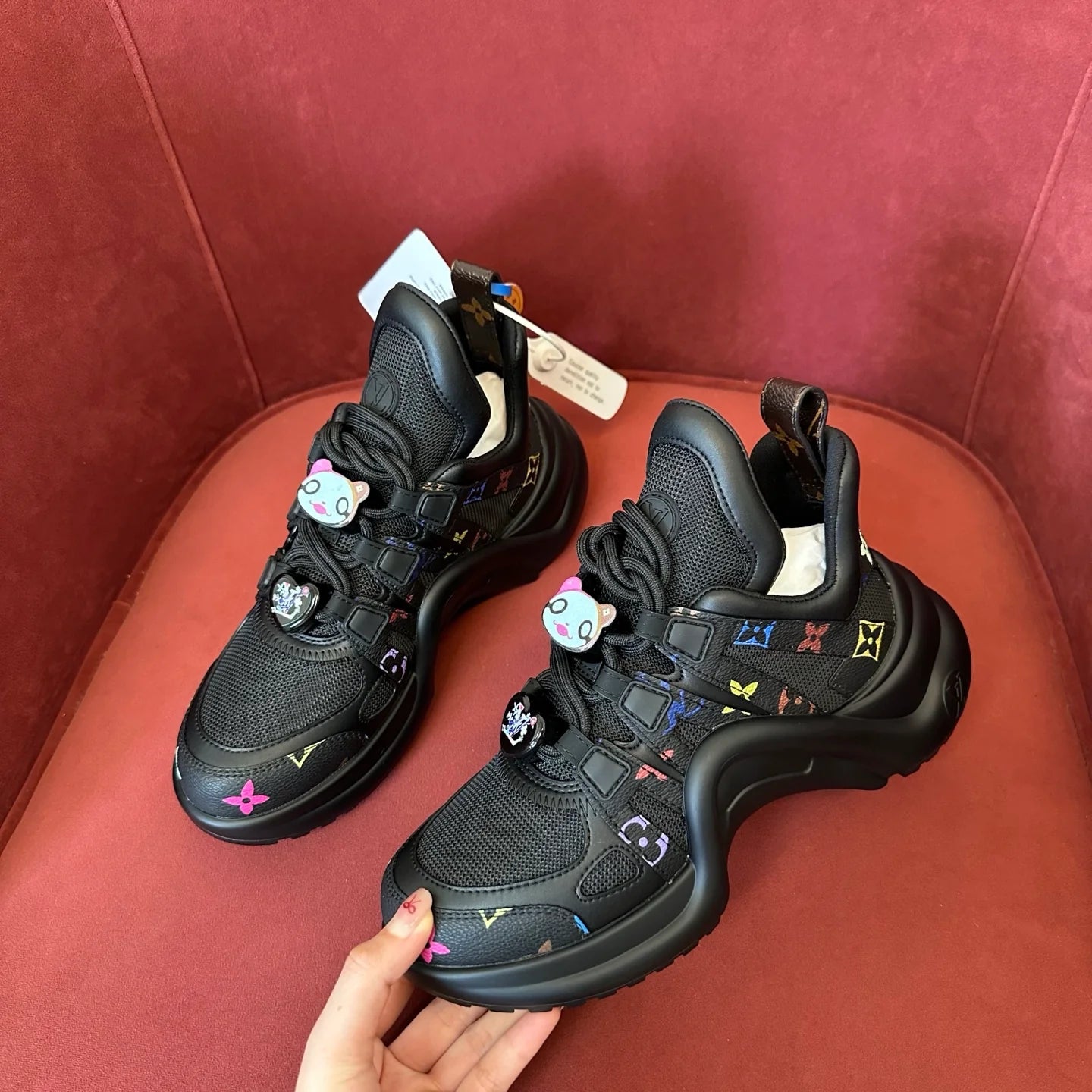 LV SNEAKER