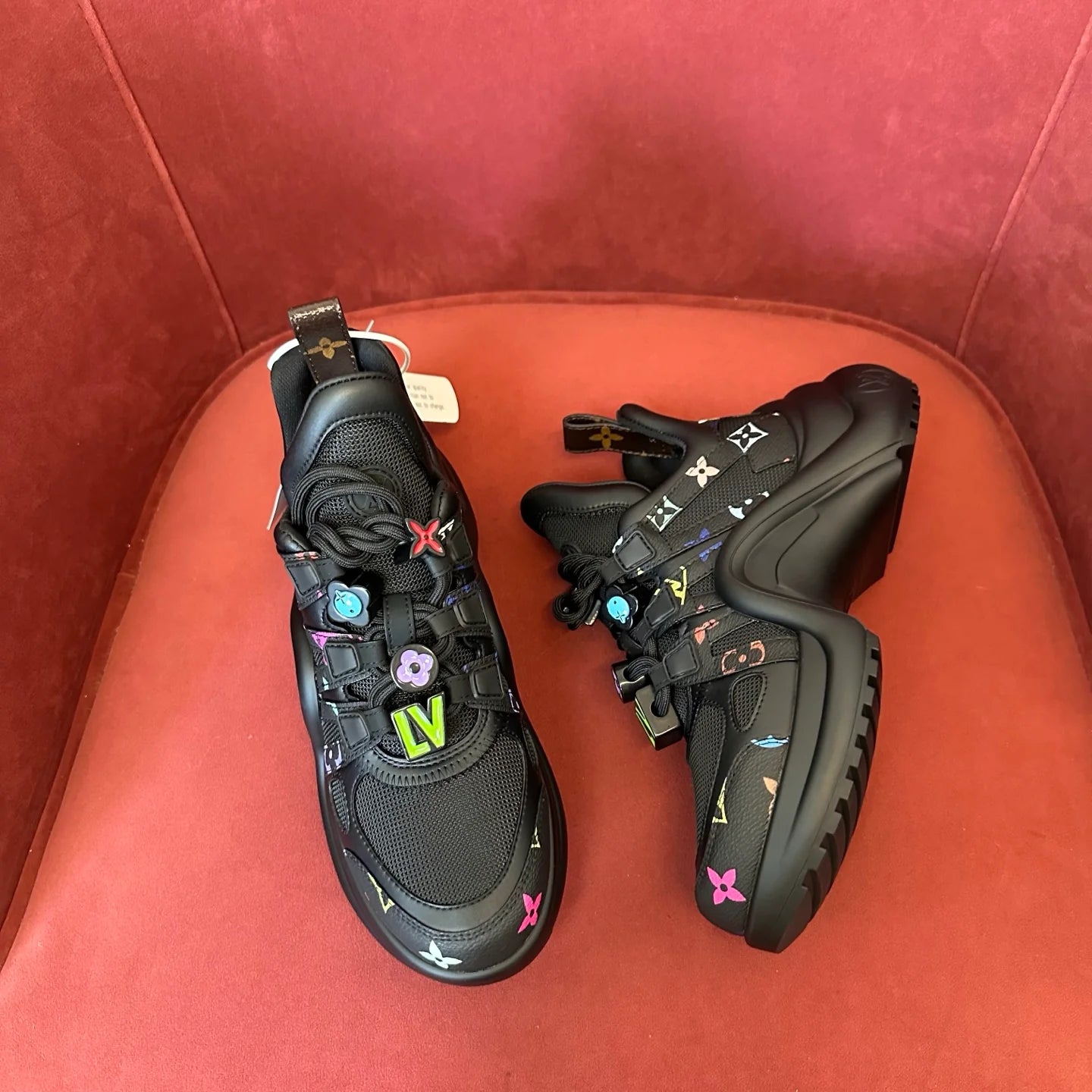 LV SNEAKER
