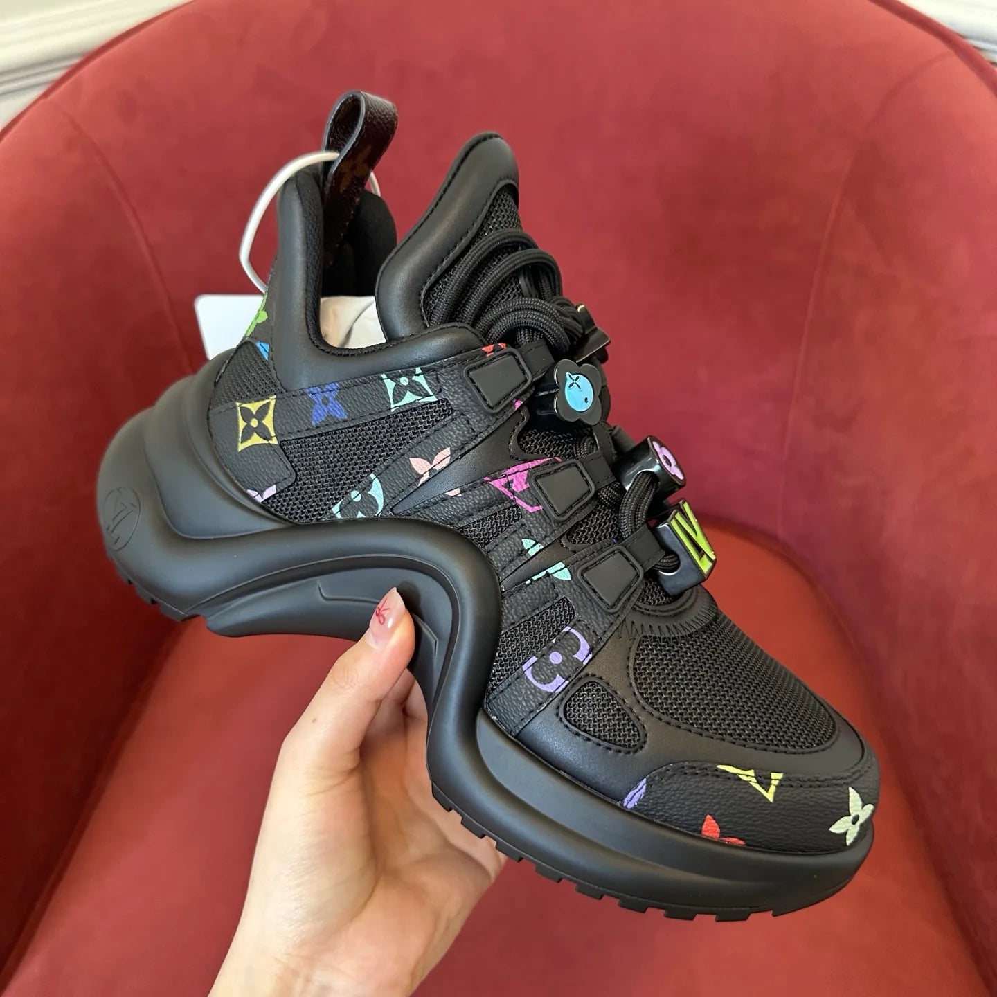 LV SNEAKER