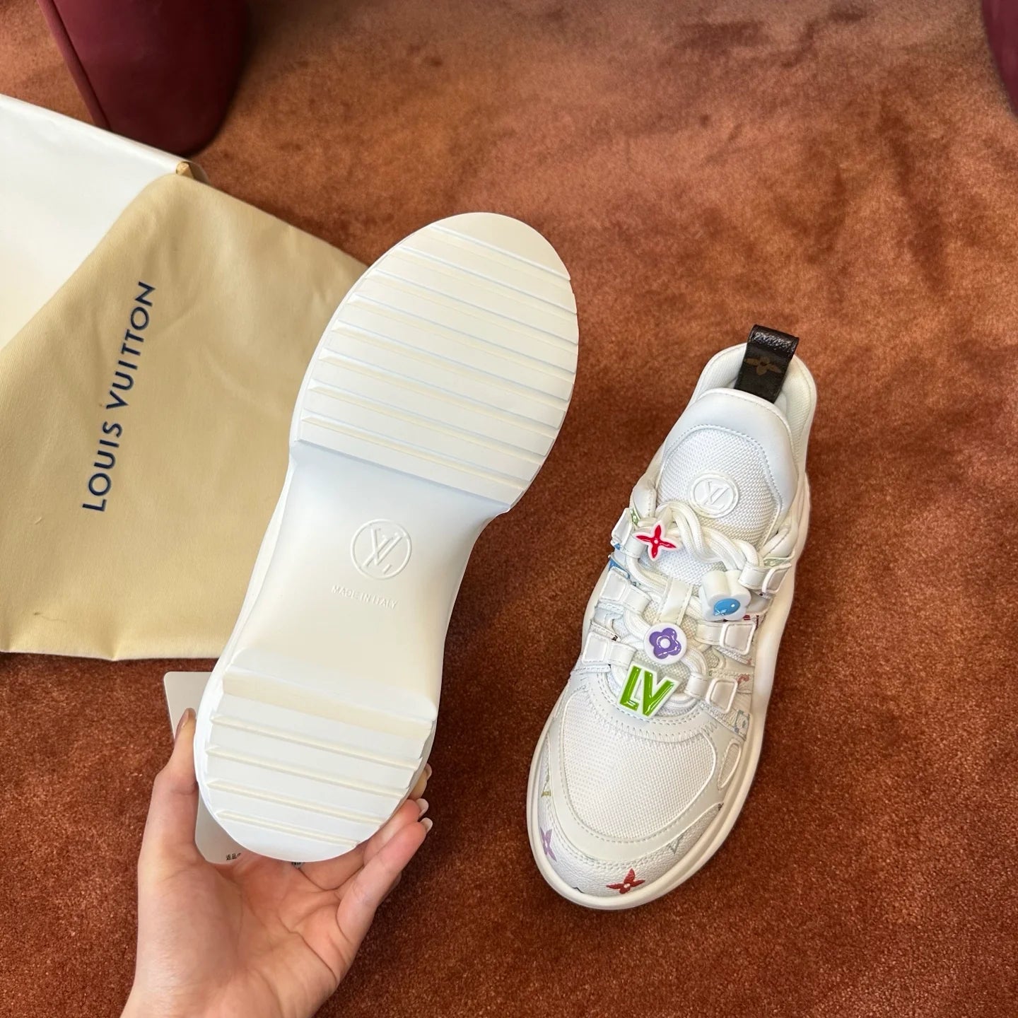 LV SNEAKER