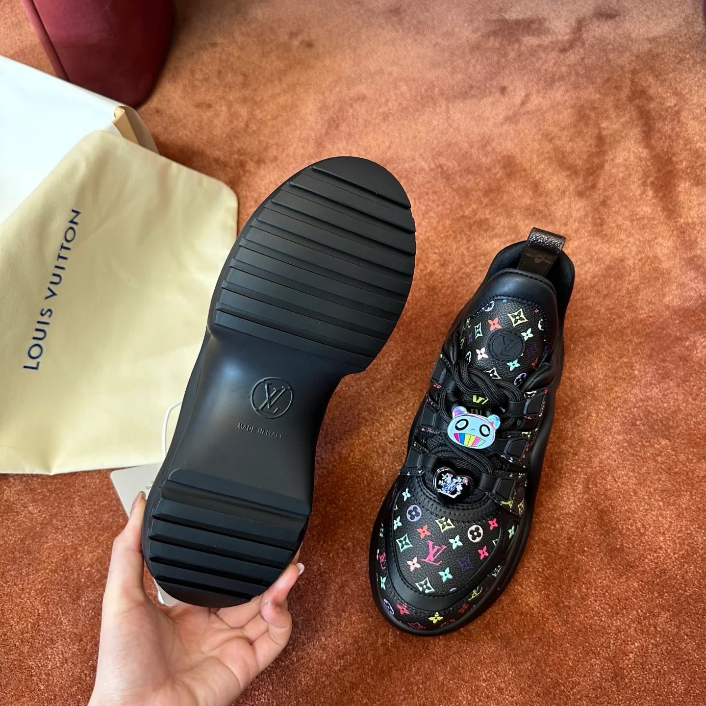 LV SNEAKER