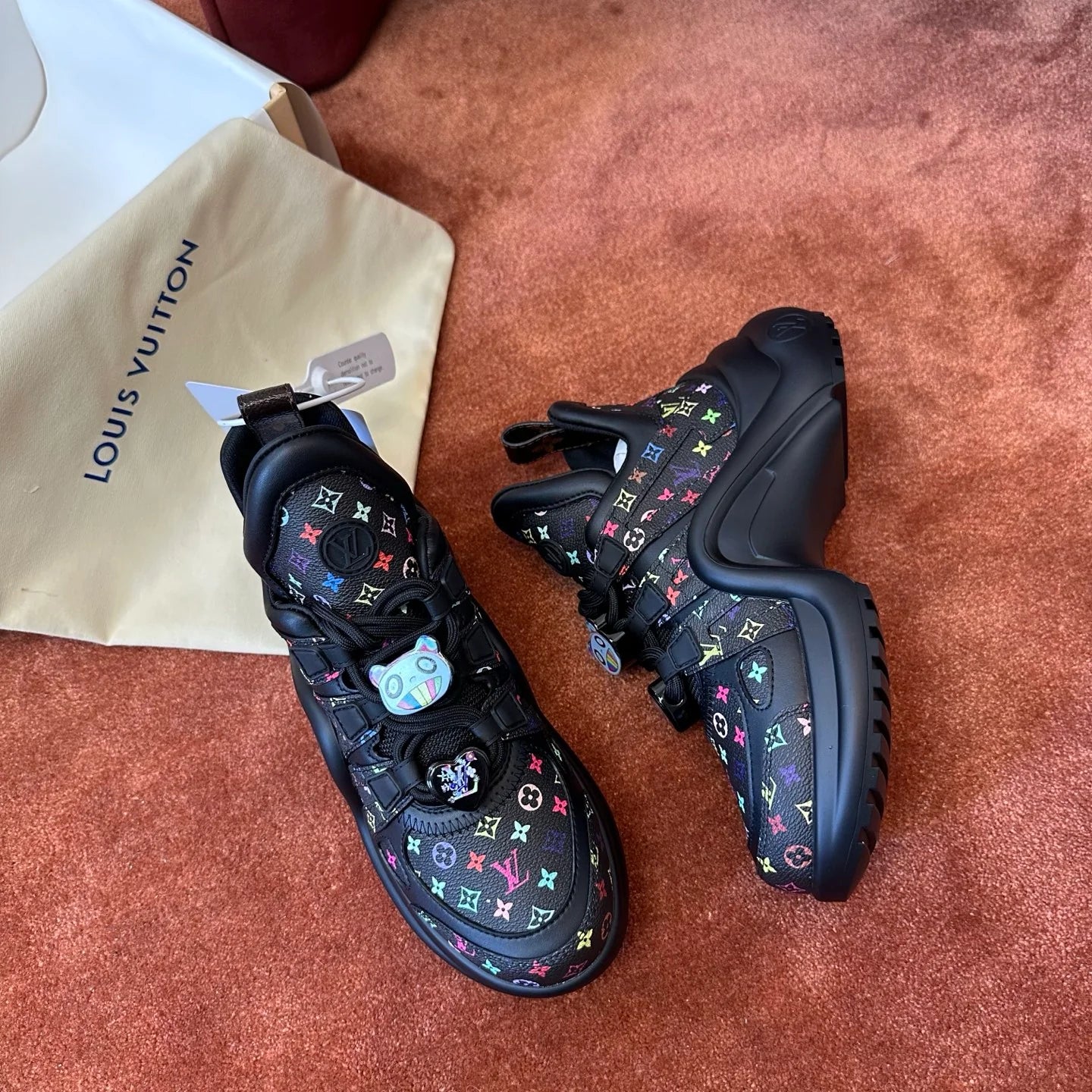 LV SNEAKER