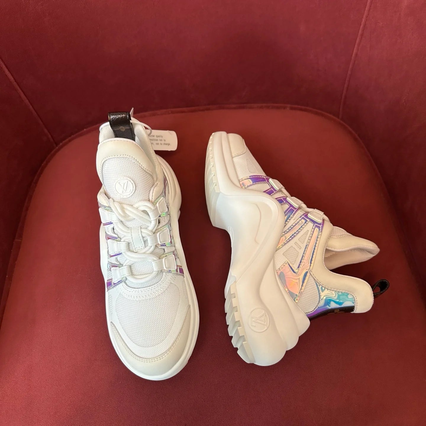 LV SNEAKER