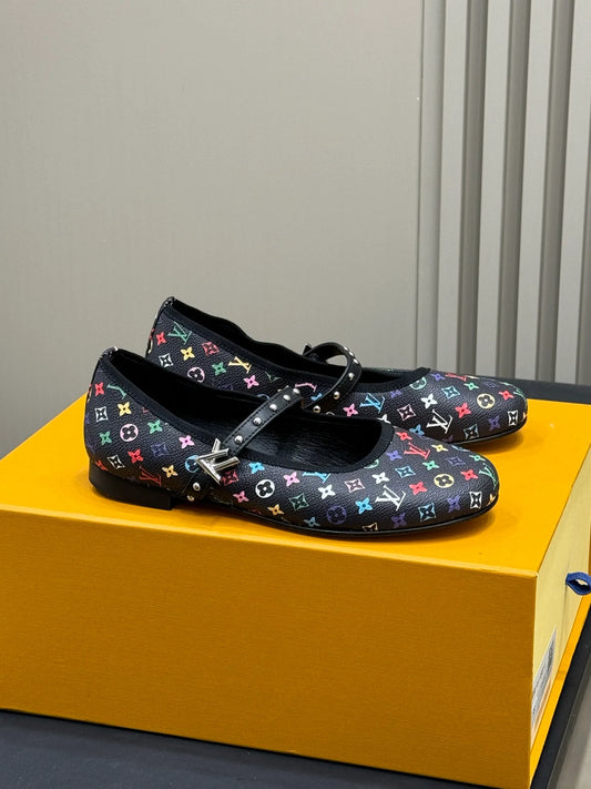 LV SNEAKER