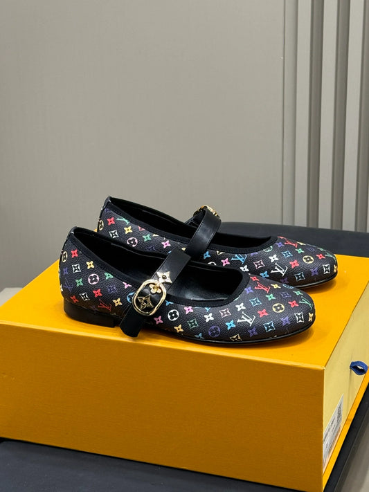 LV SNEAKER