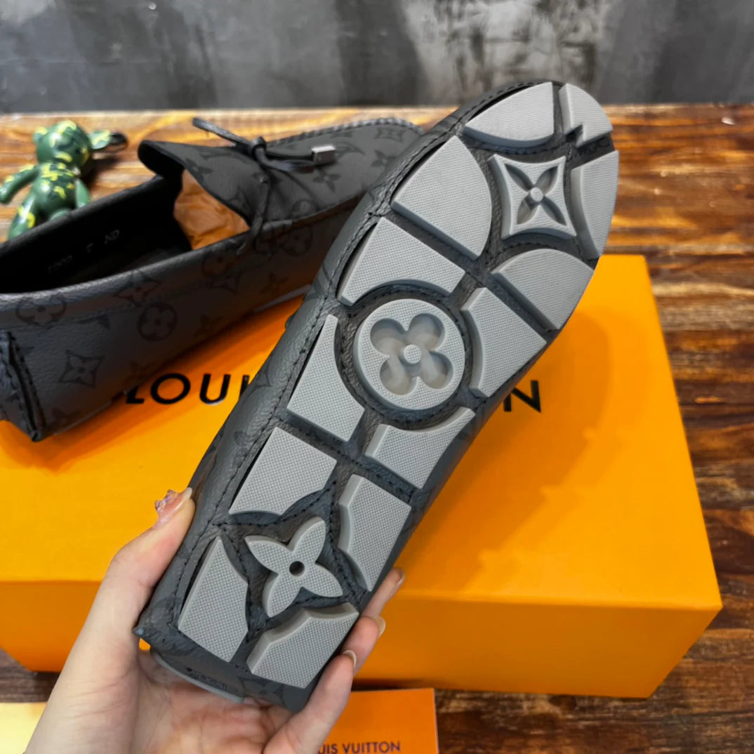 LV SNEAKER