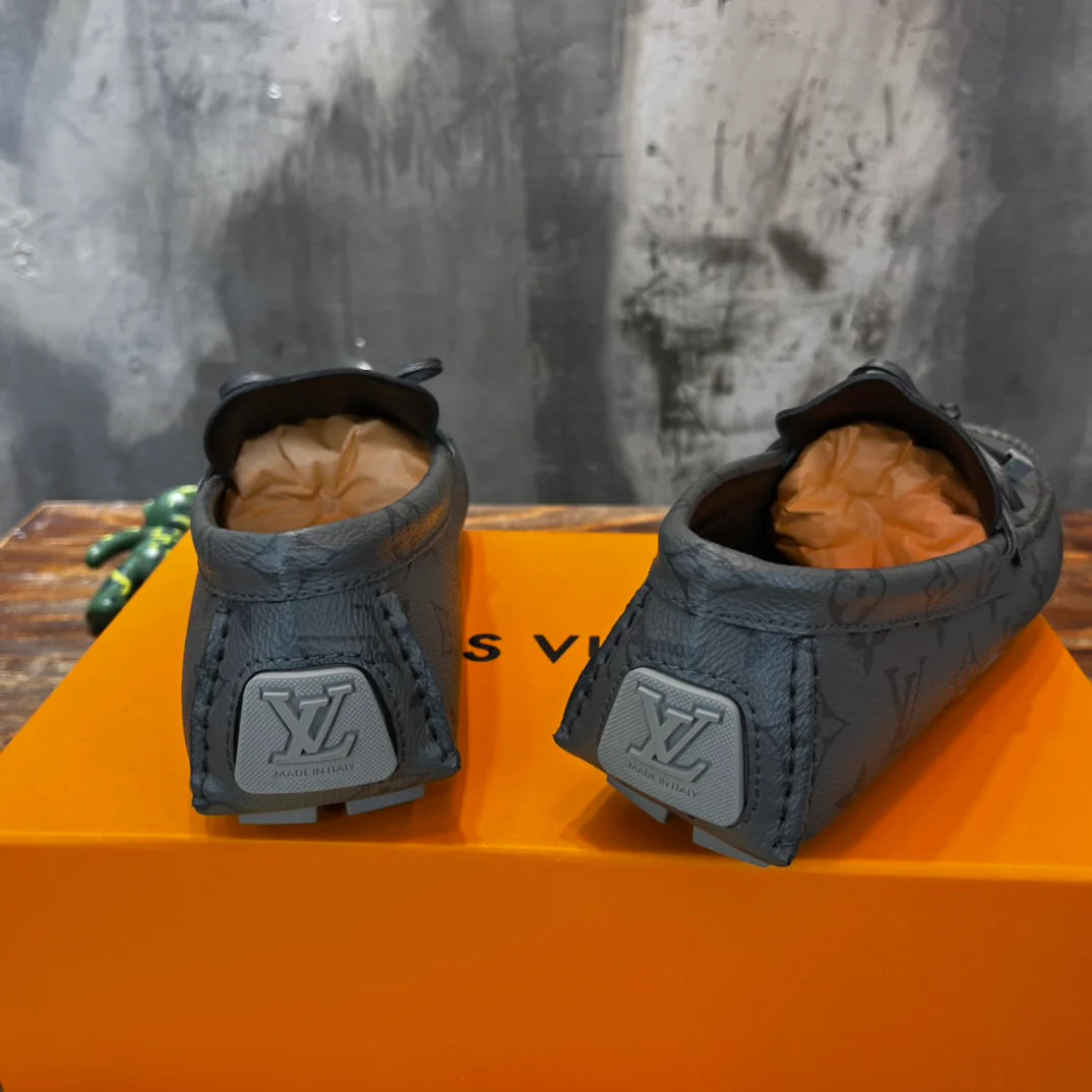 LV SNEAKER