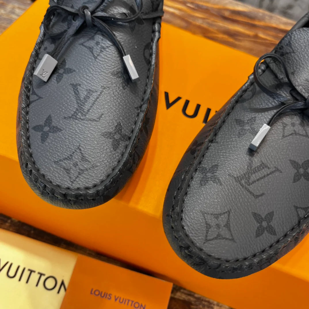 LV SNEAKER