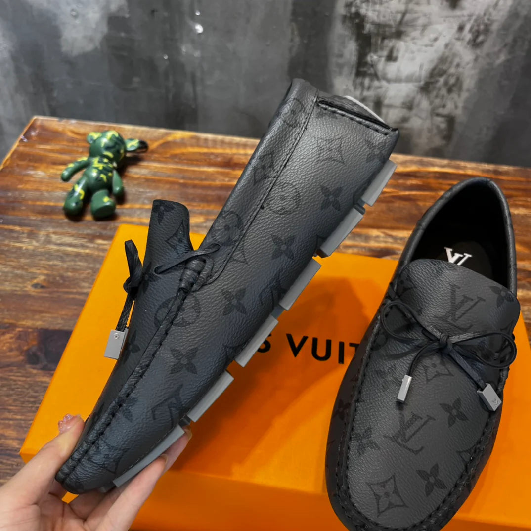 LV SNEAKER