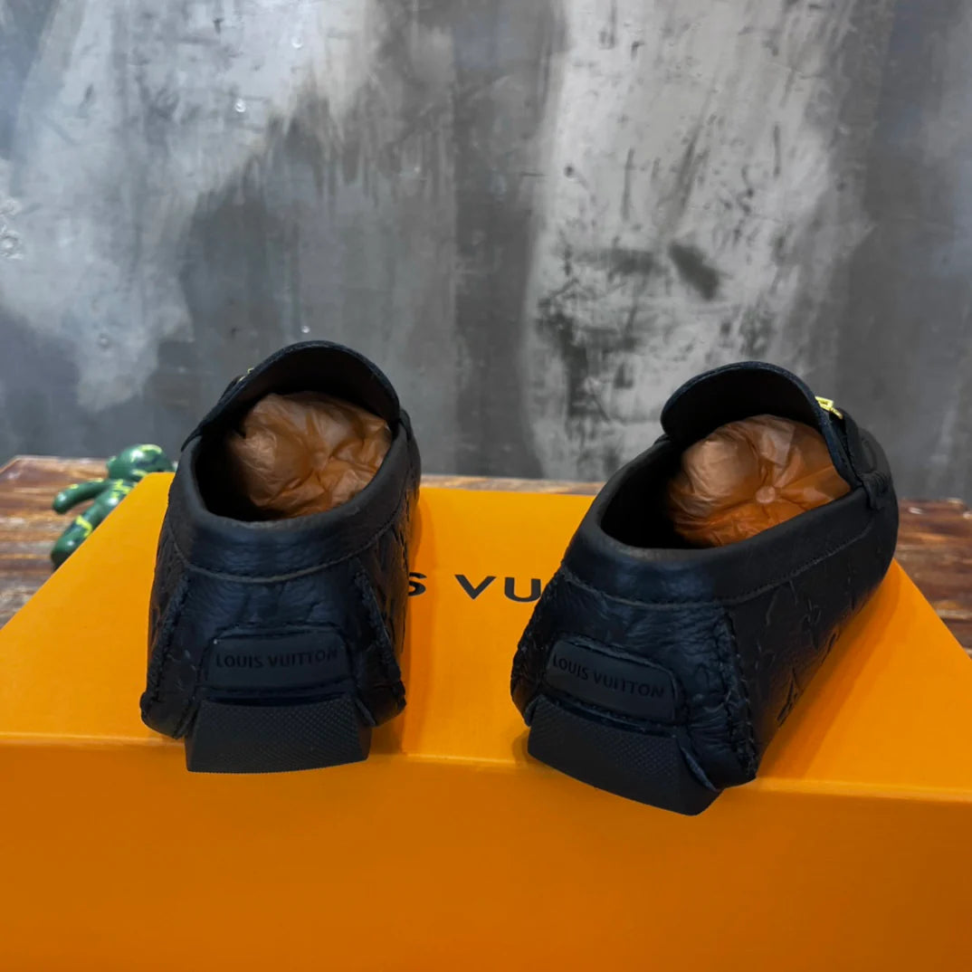 LV SNEAKER