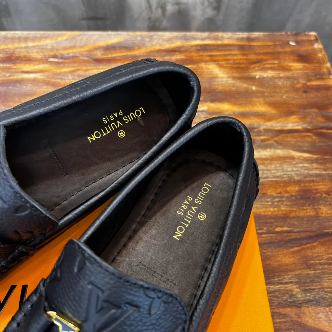 LV SNEAKER