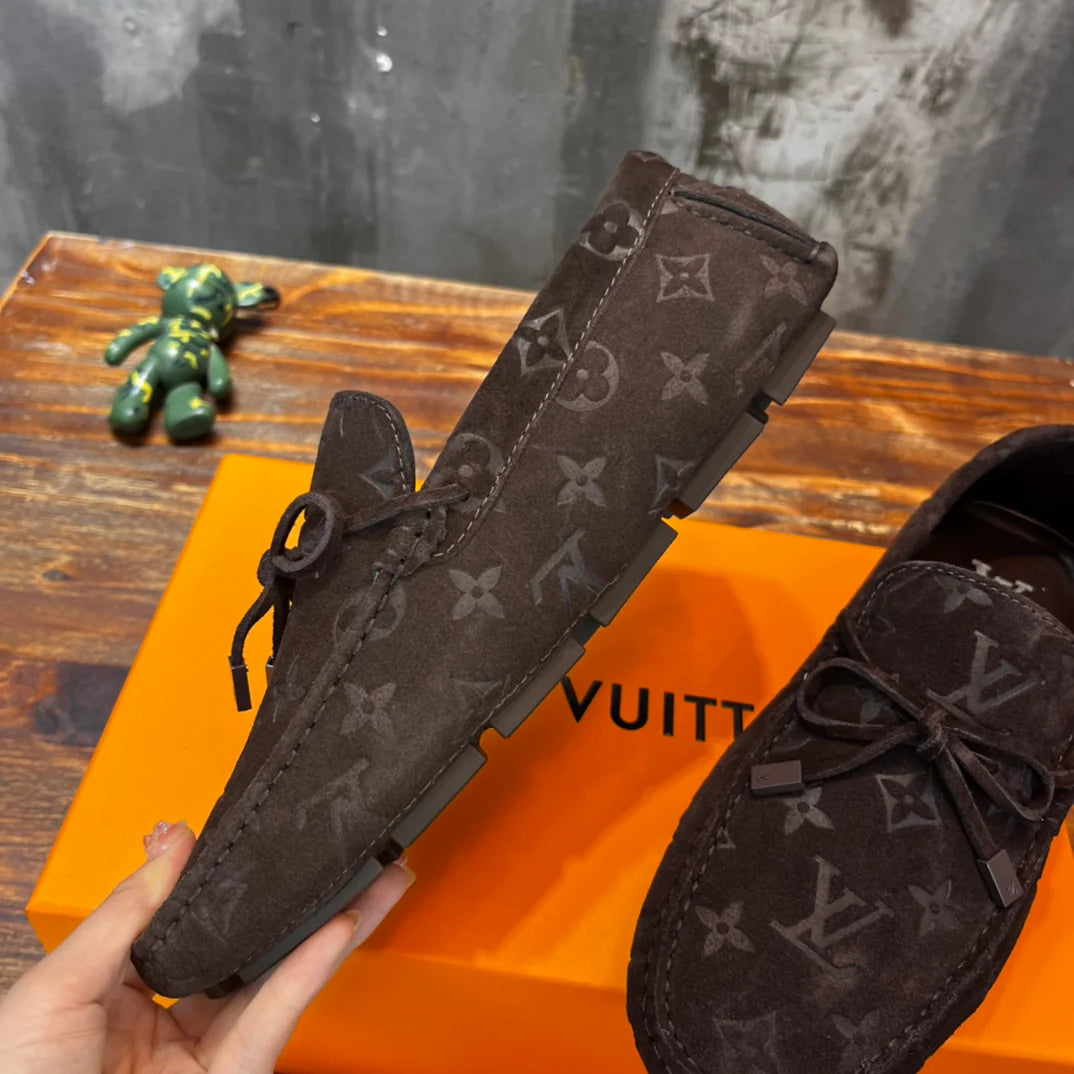 LV SNEAKER