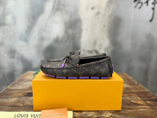LV SNEAKER