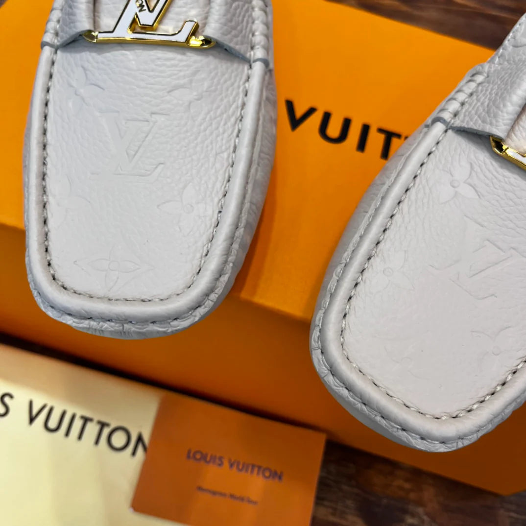 LV SNEAKER