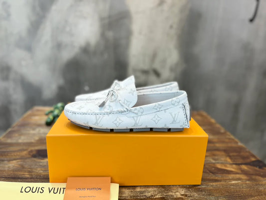 LV SNEAKER