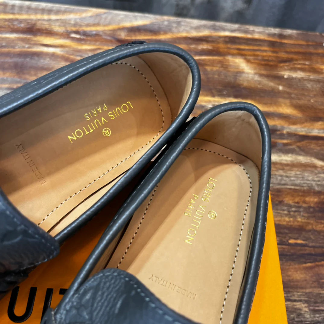 LV SNEAKER