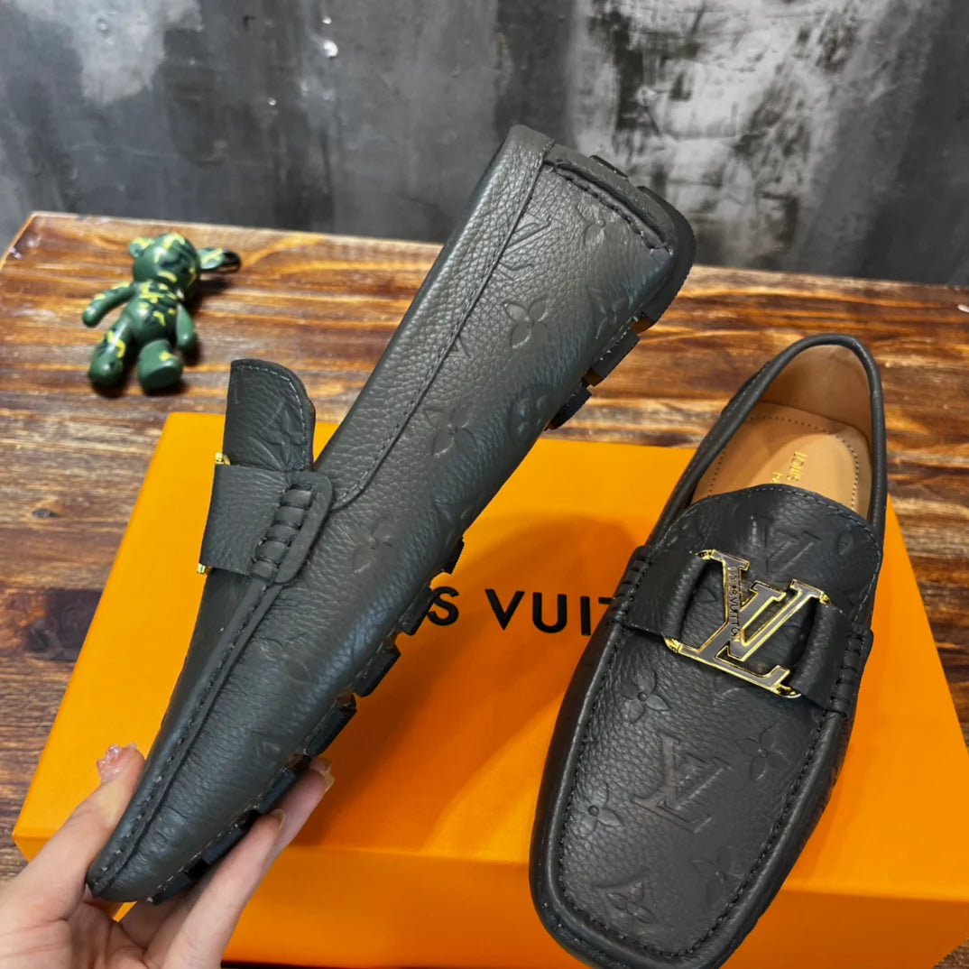 LV SNEAKER