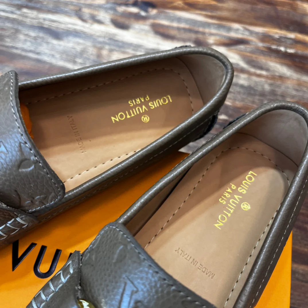 LV SNEAKER