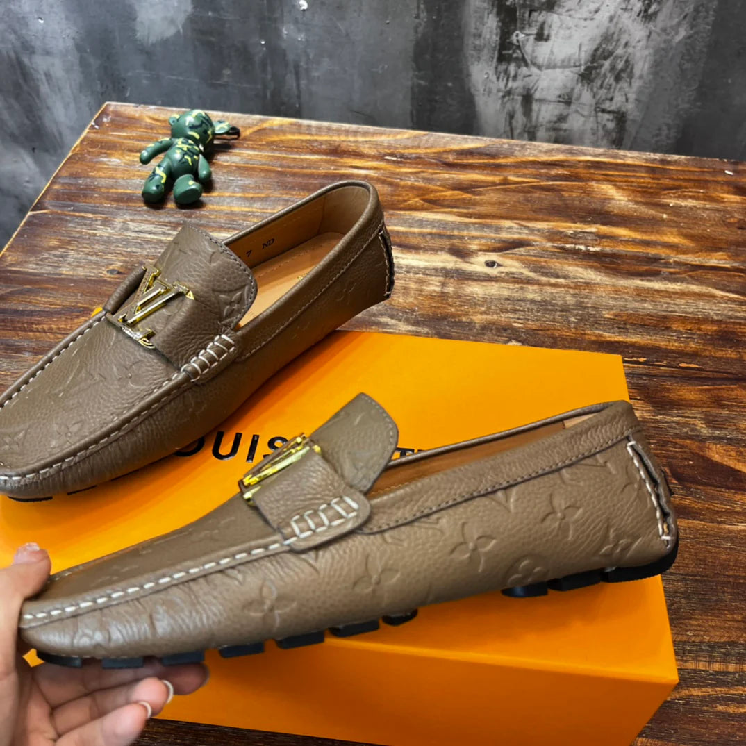 LV SNEAKER