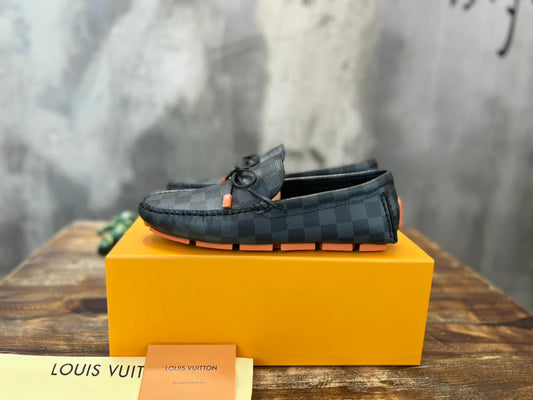 LV SNEAKER