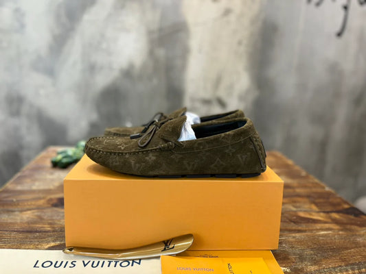 LV SNEAKER