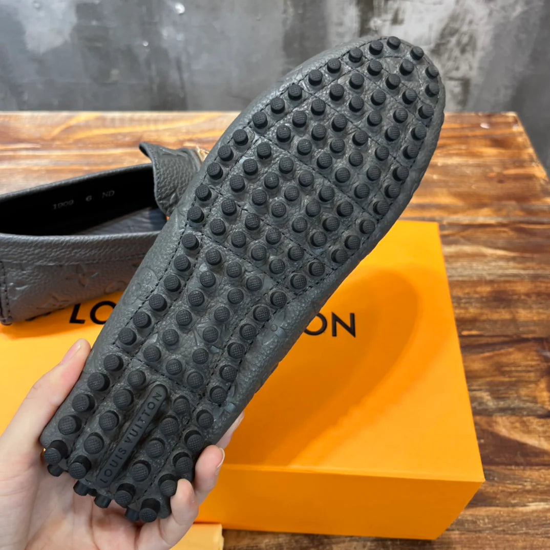 LV SNEAKER
