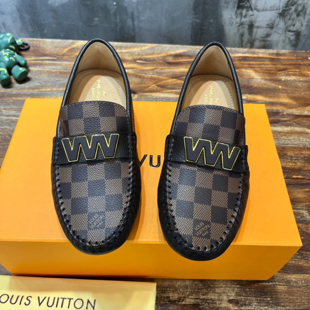 LV SNEAKER