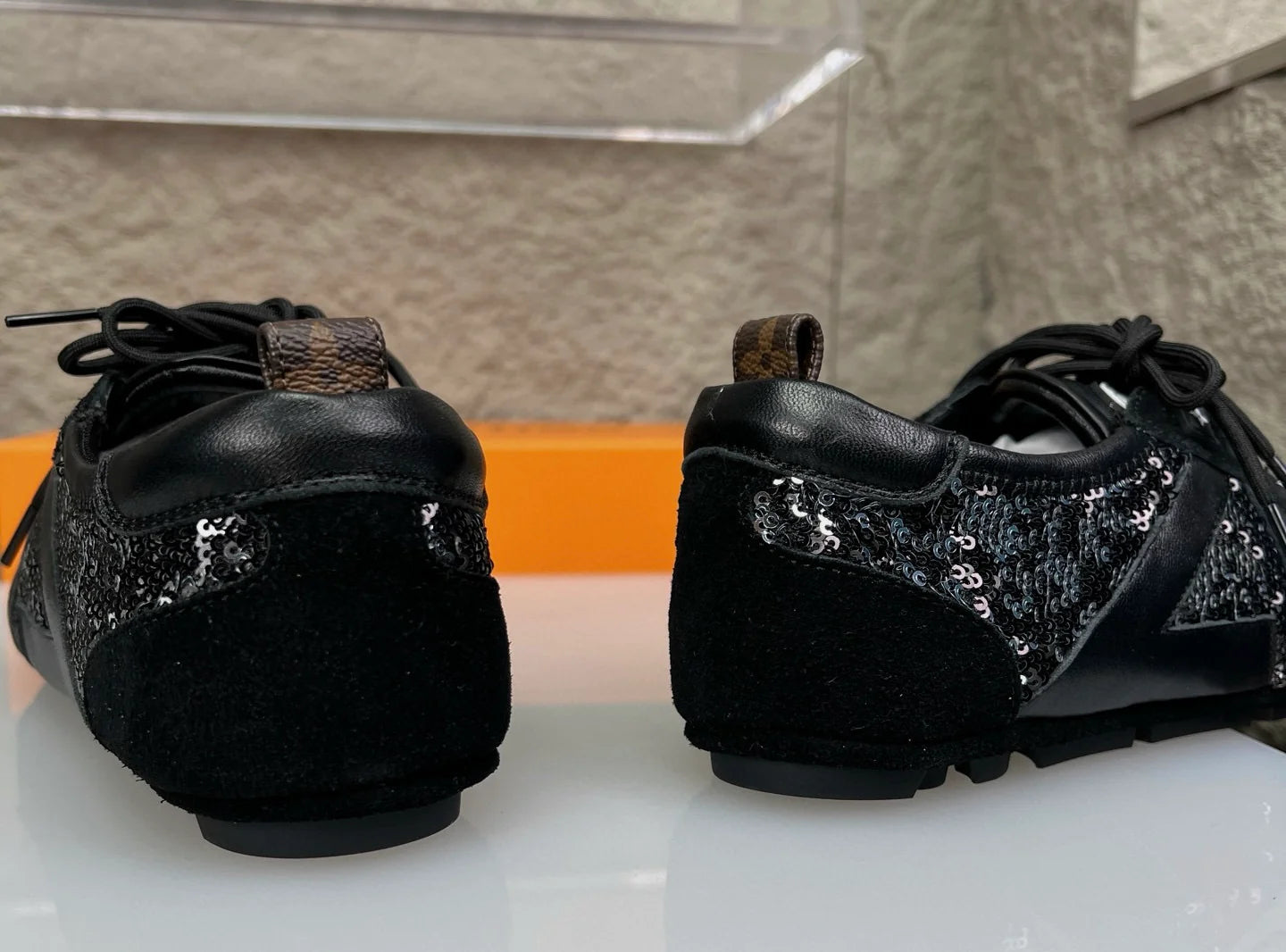 LV SNEAKER