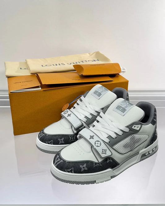 LV SNEAKER