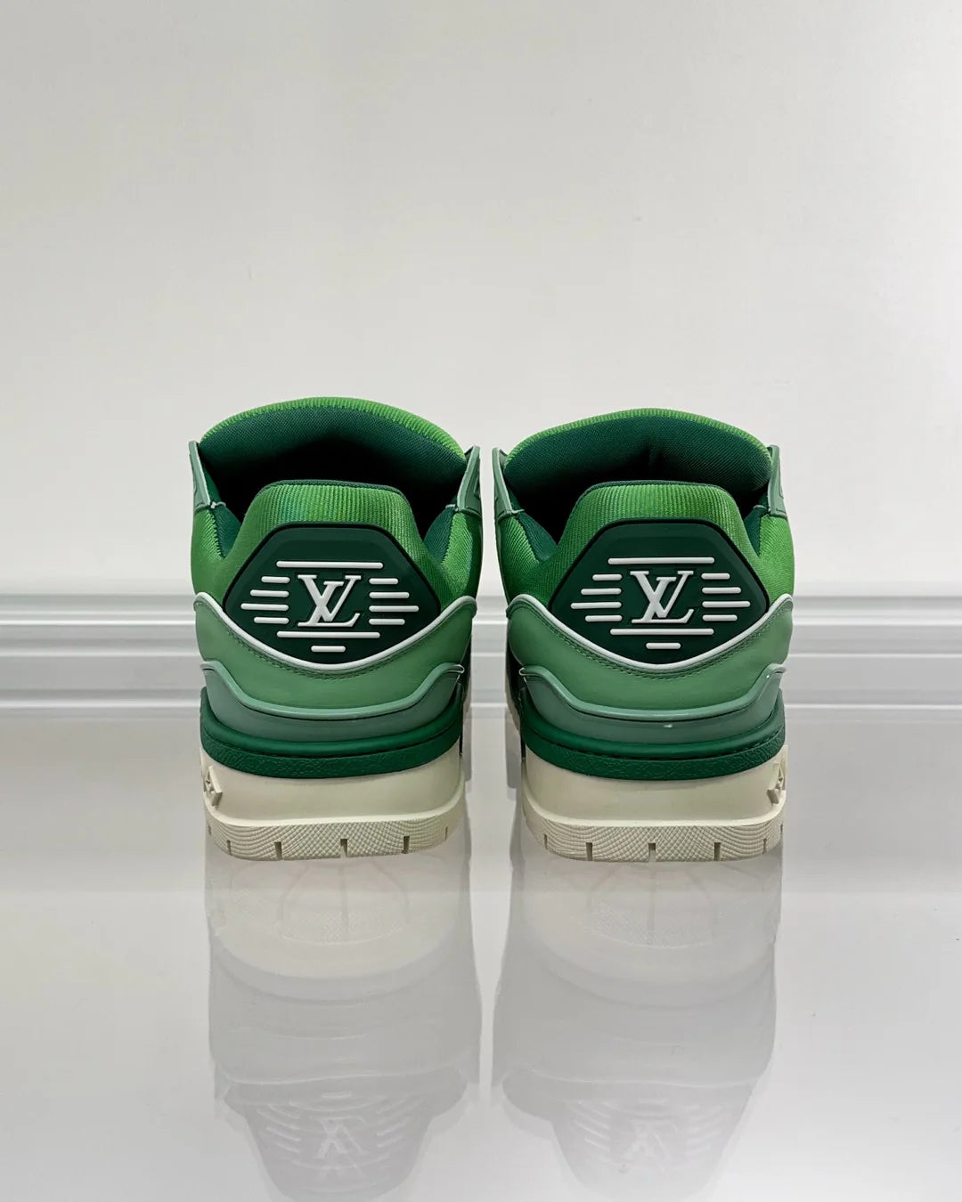 LV SNEAKER