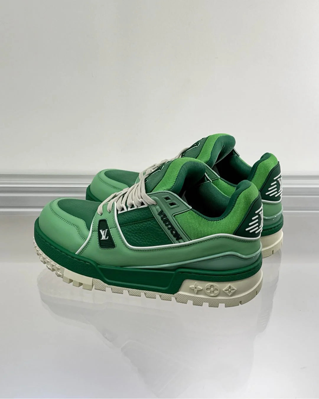 LV SNEAKER