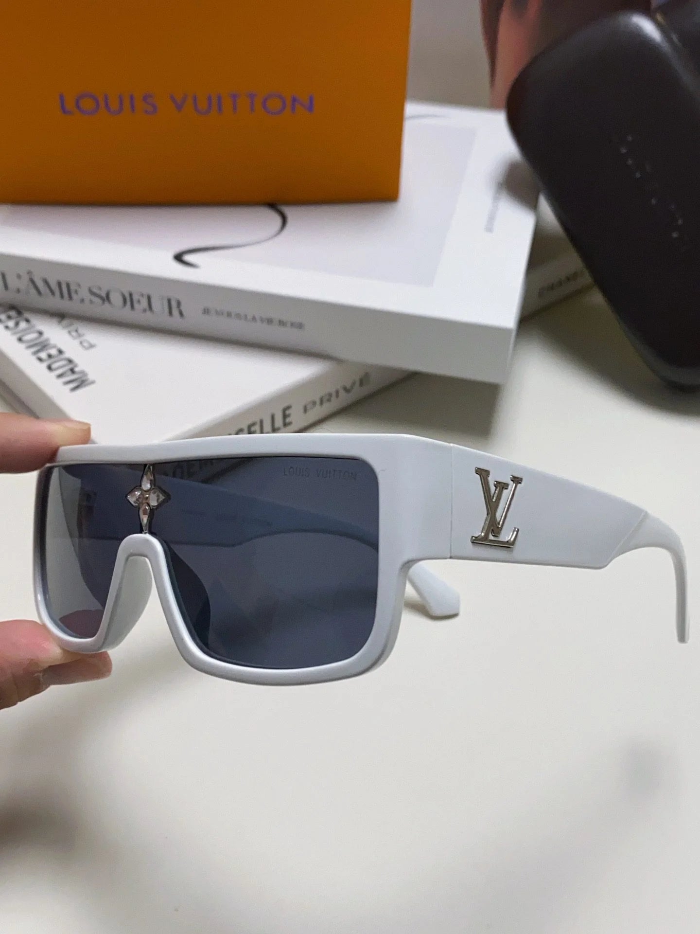 LV SUNGLASSES