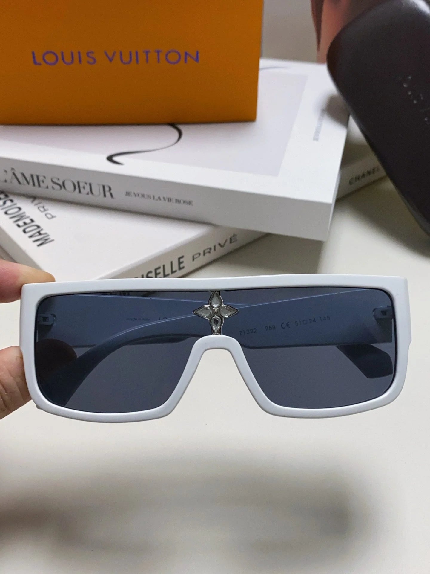 LV SUNGLASSES