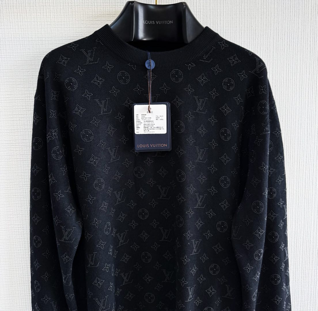 LV SWEATER