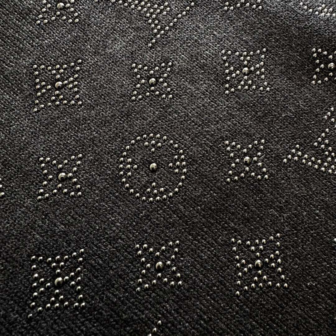 LV SWEATER