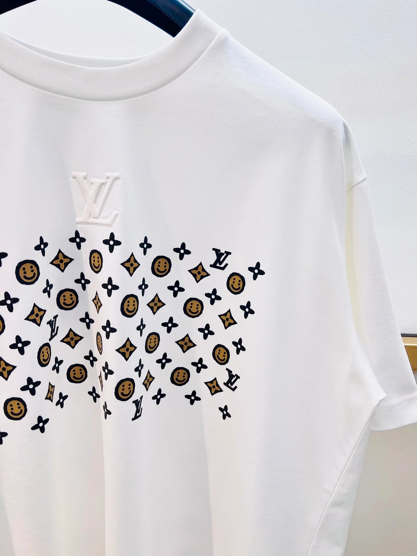LV TSHIRT