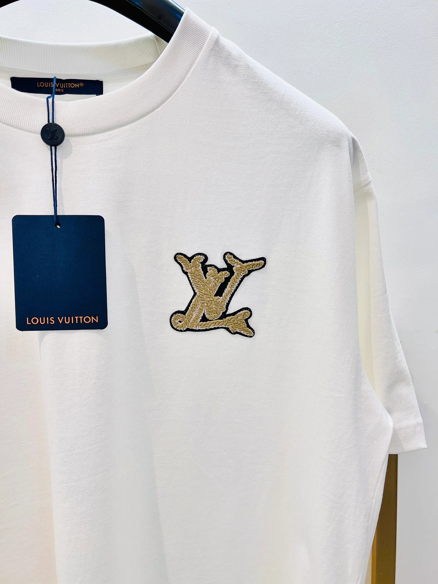 LV TSHIRT