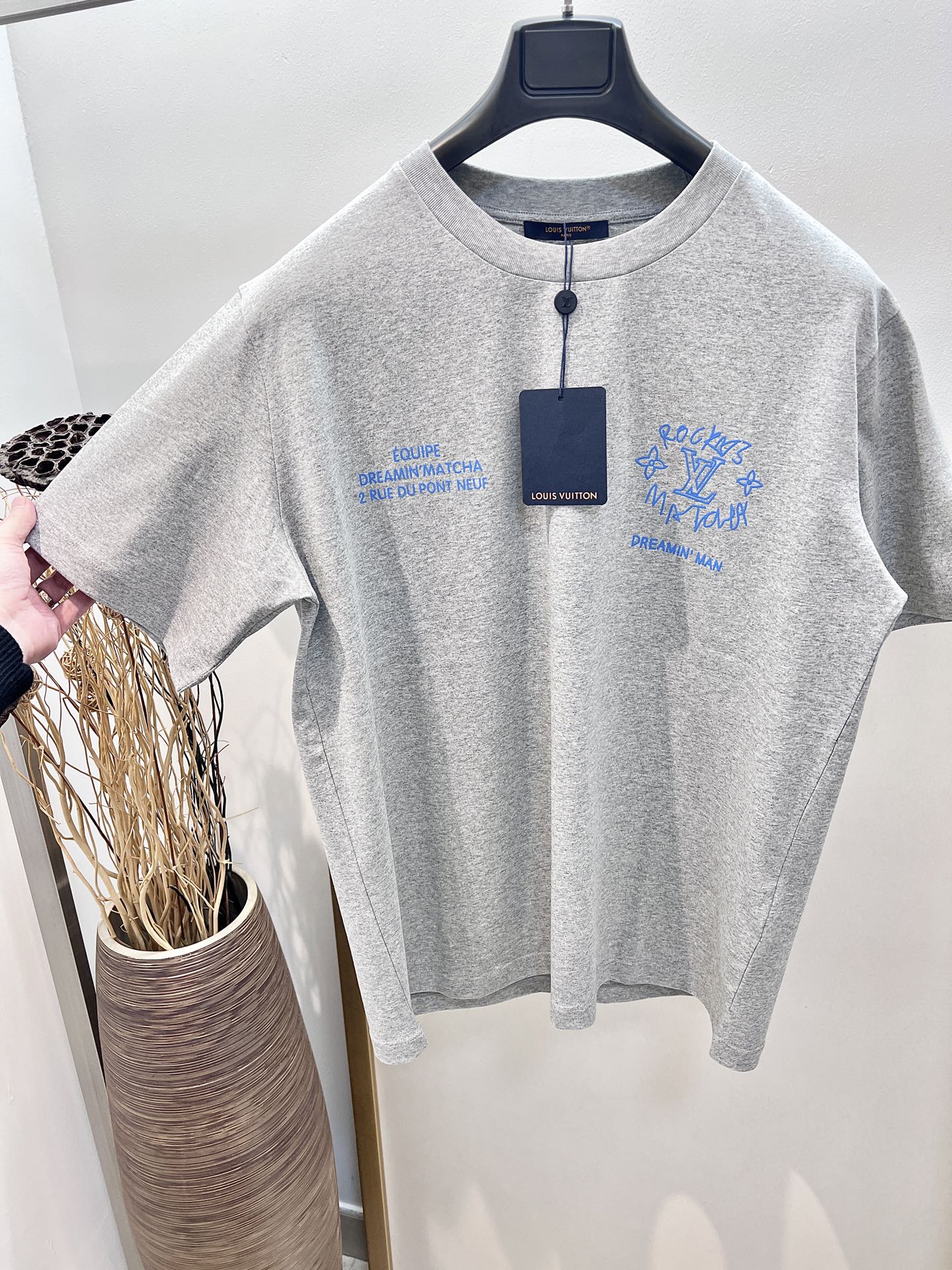 LV TSHIRT 2025