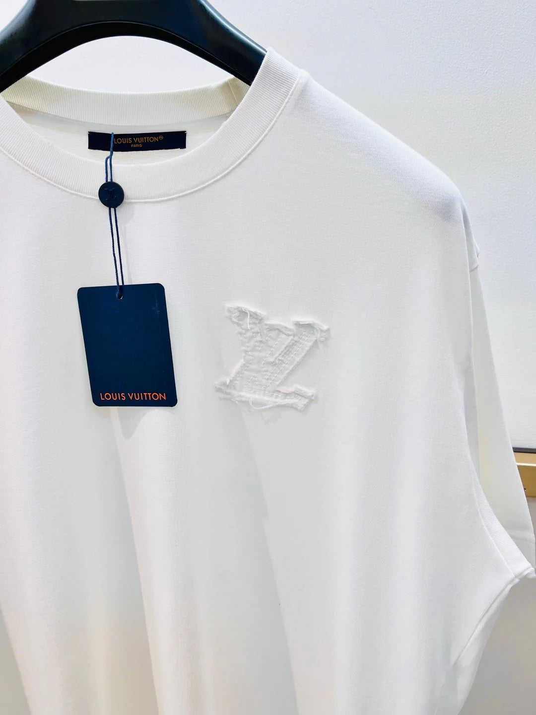 LV TSHIRT