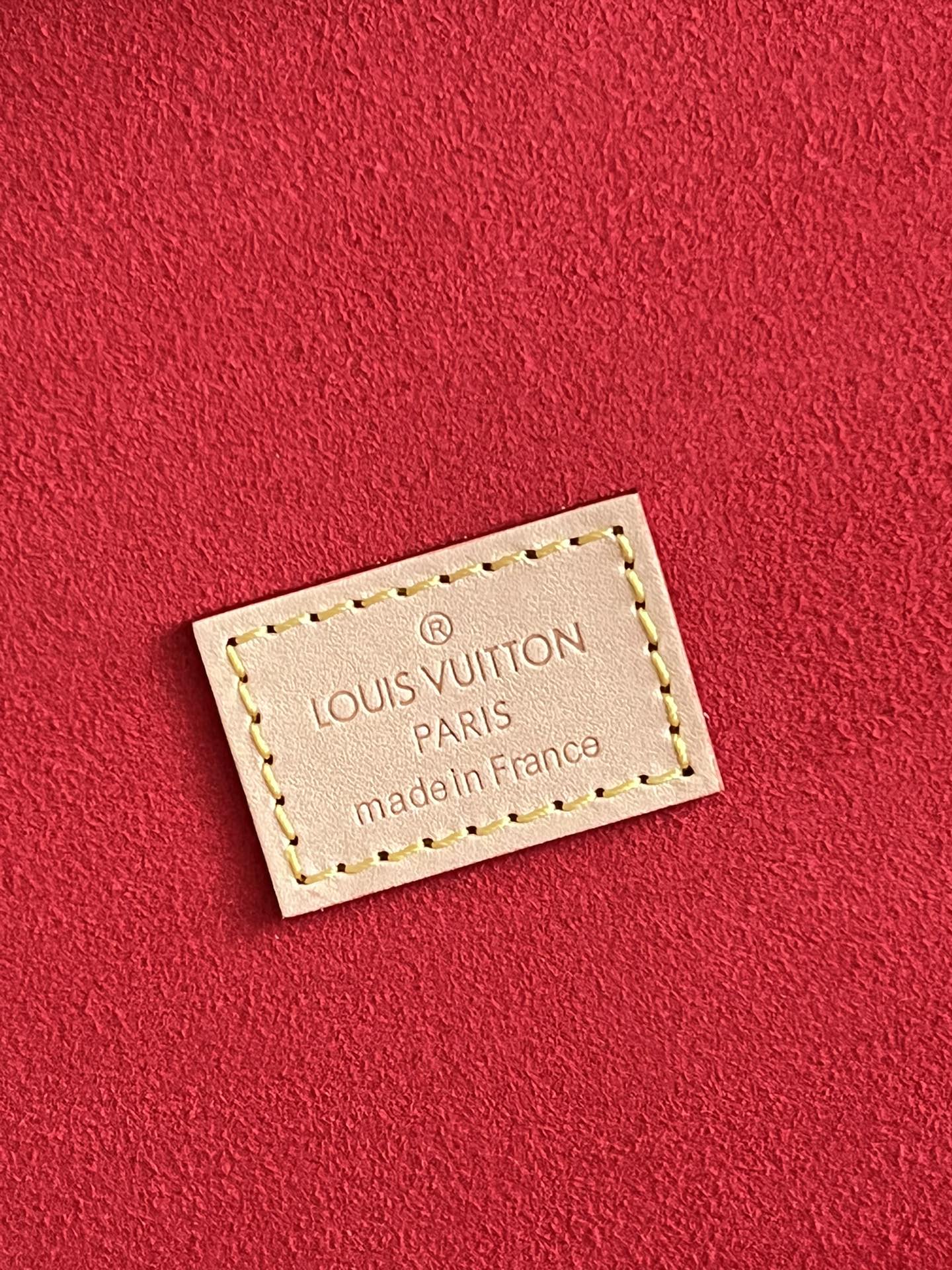 LV WATCHES BOX