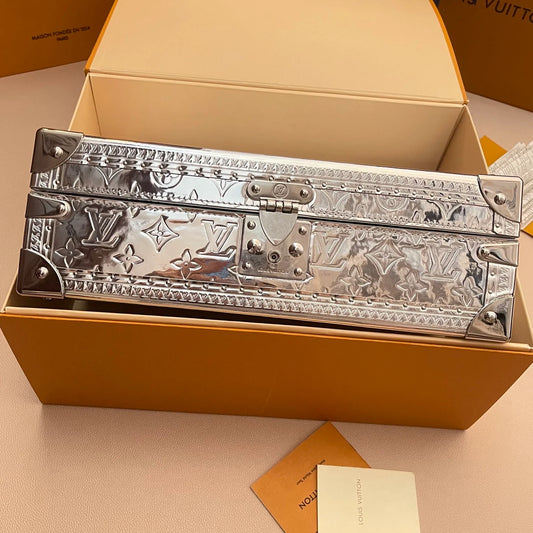 LV WATCHES BOX