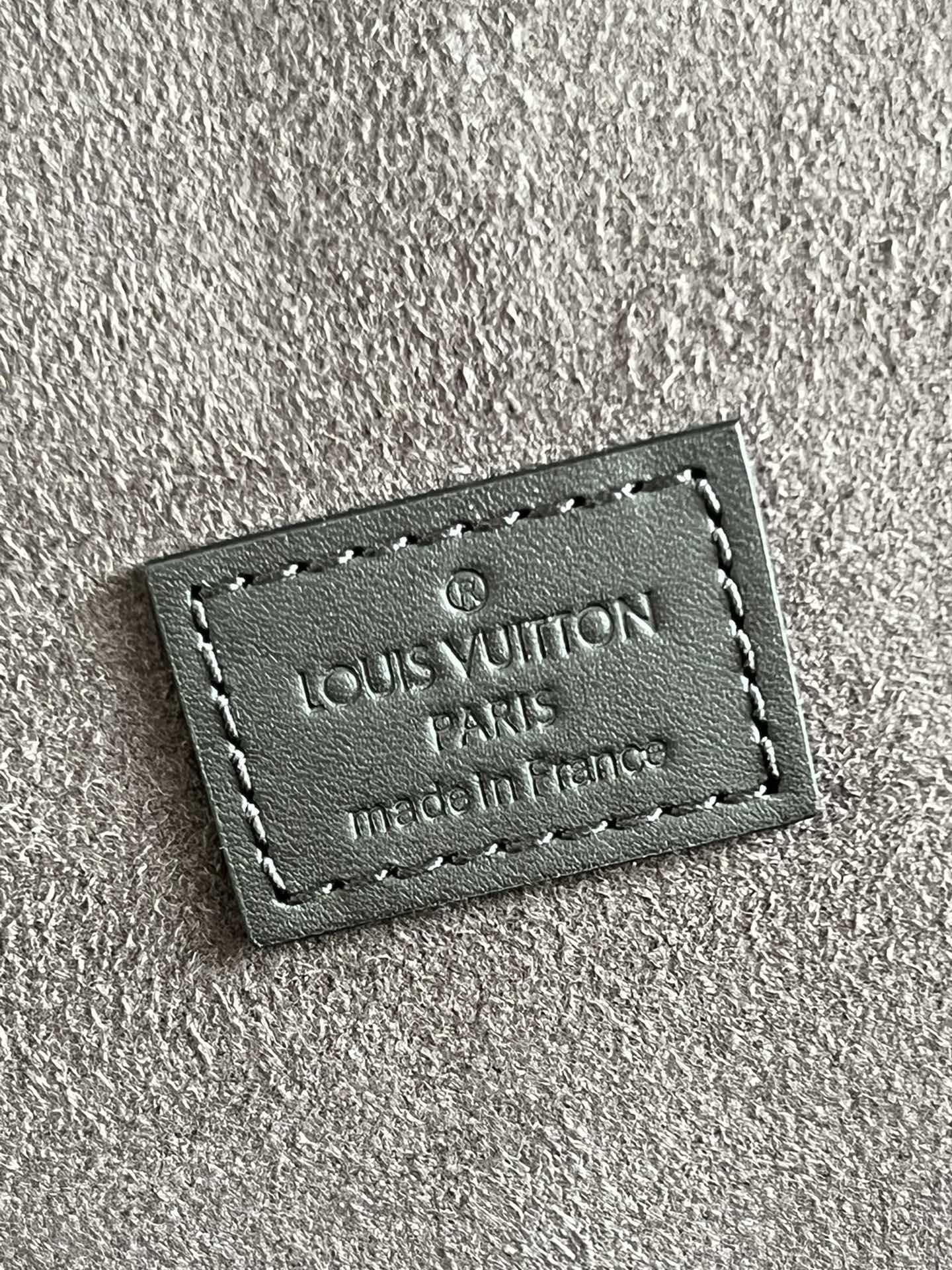 LV WATCHES BOX