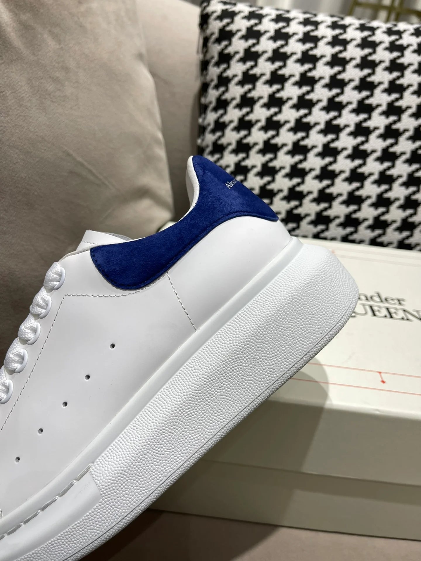 MCQUEEN SNEAKER