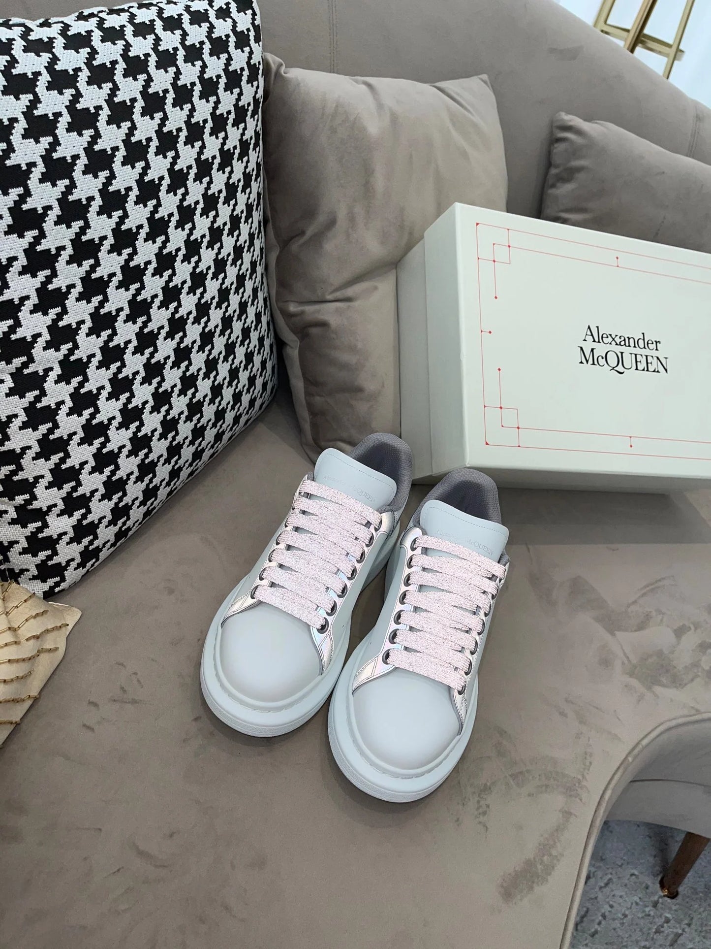MCQUEEN SNEAKER