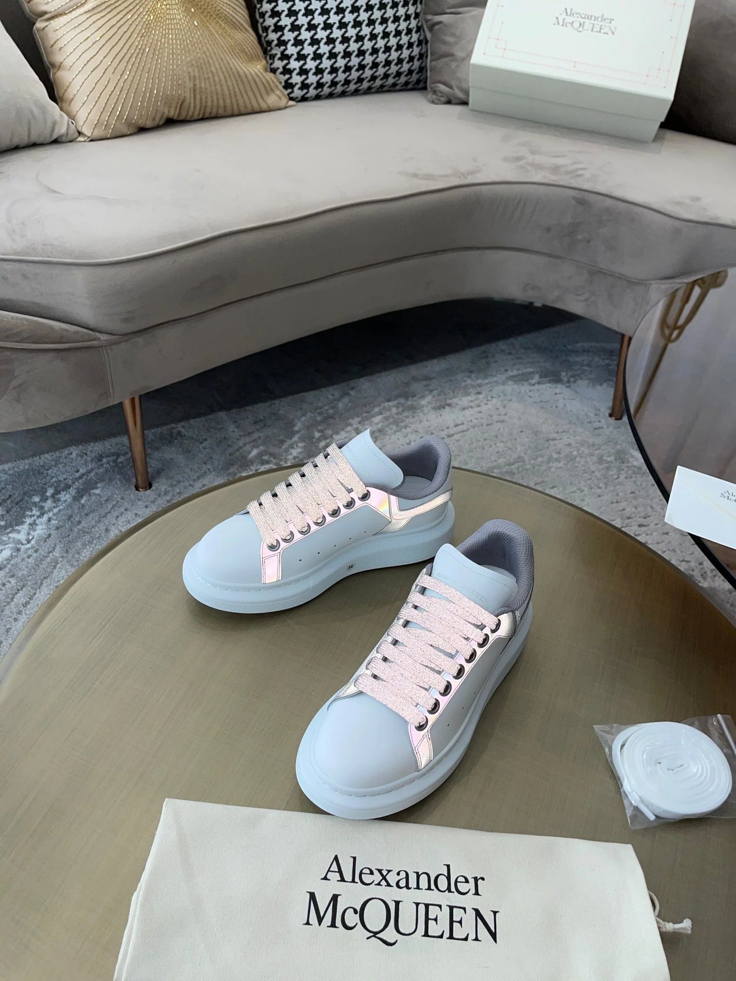 MCQUEEN SNEAKER
