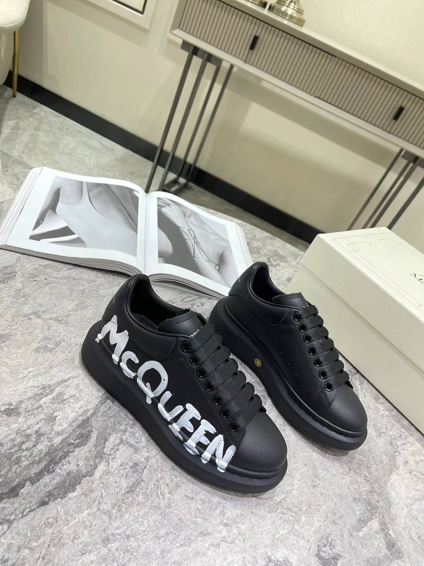 MCQUEEN SNEAKER