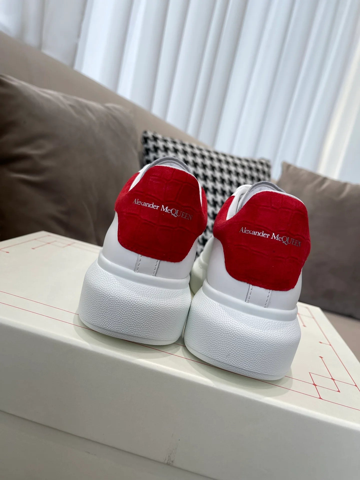 MCQUEEN SNEAKER
