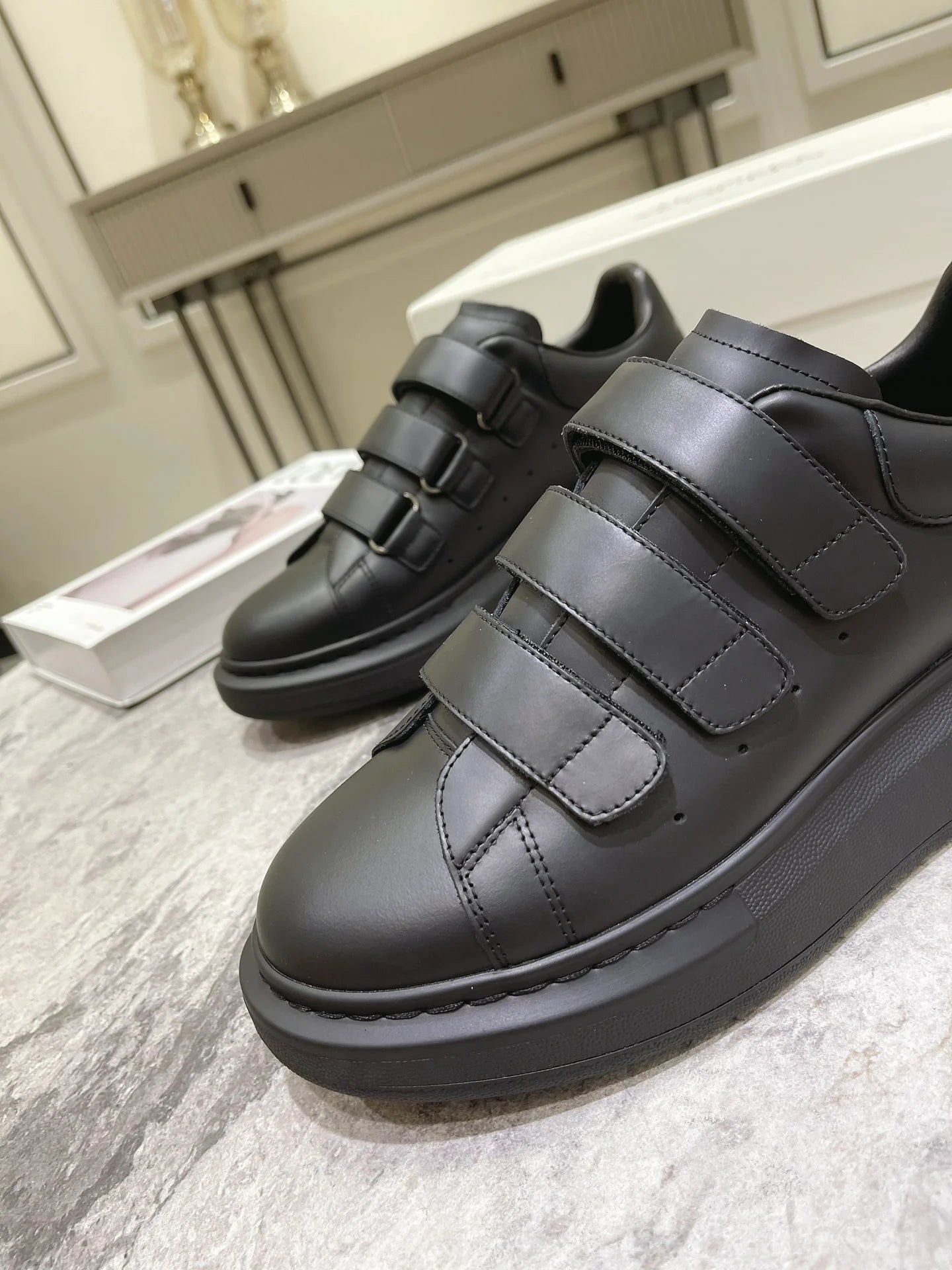 MCQUEEN SNEAKER