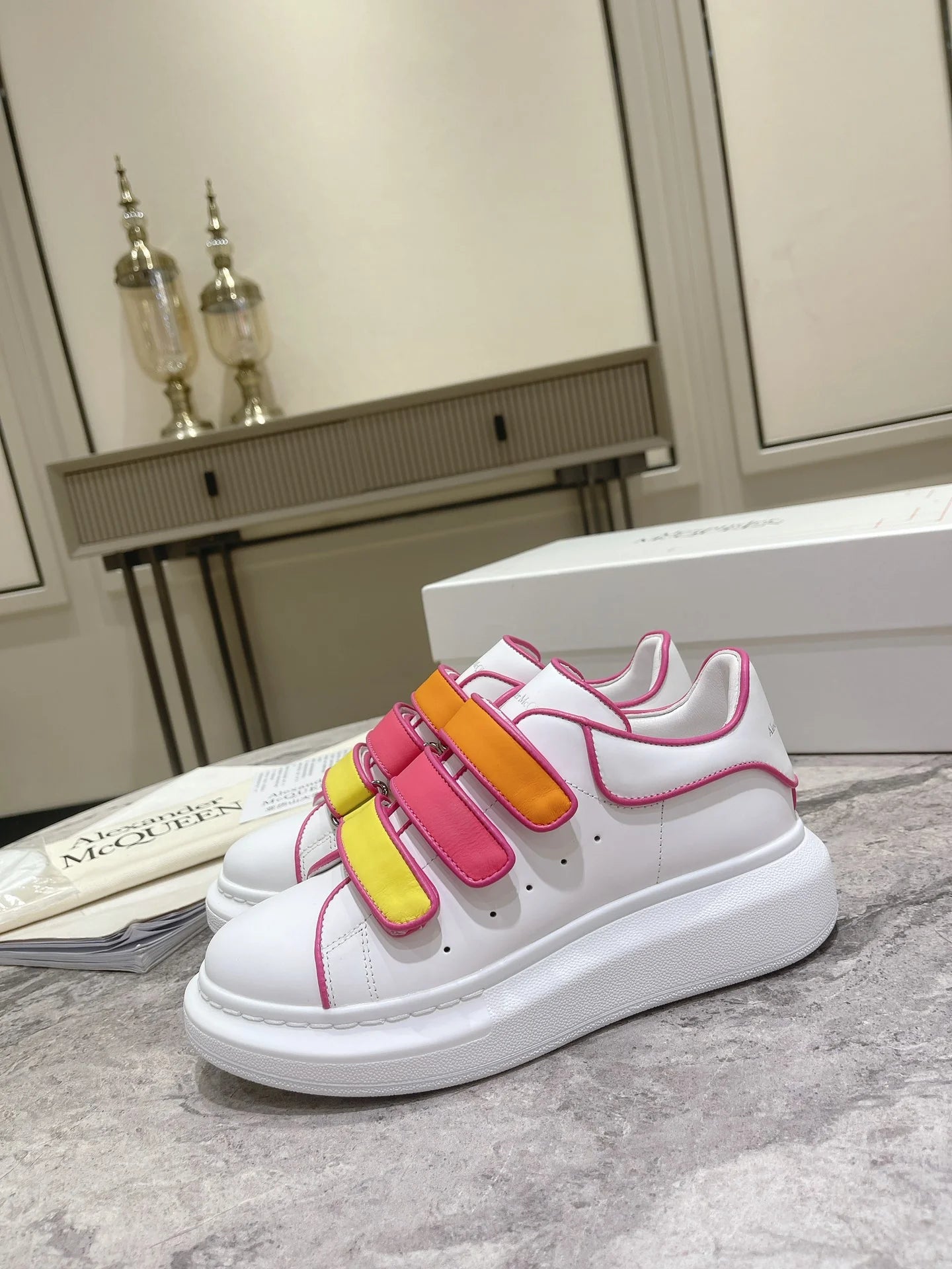 MCQUEEN SNEAKER